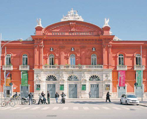 Teatro Petruzzelli: tre provvedimenti sul contenzioso Imu