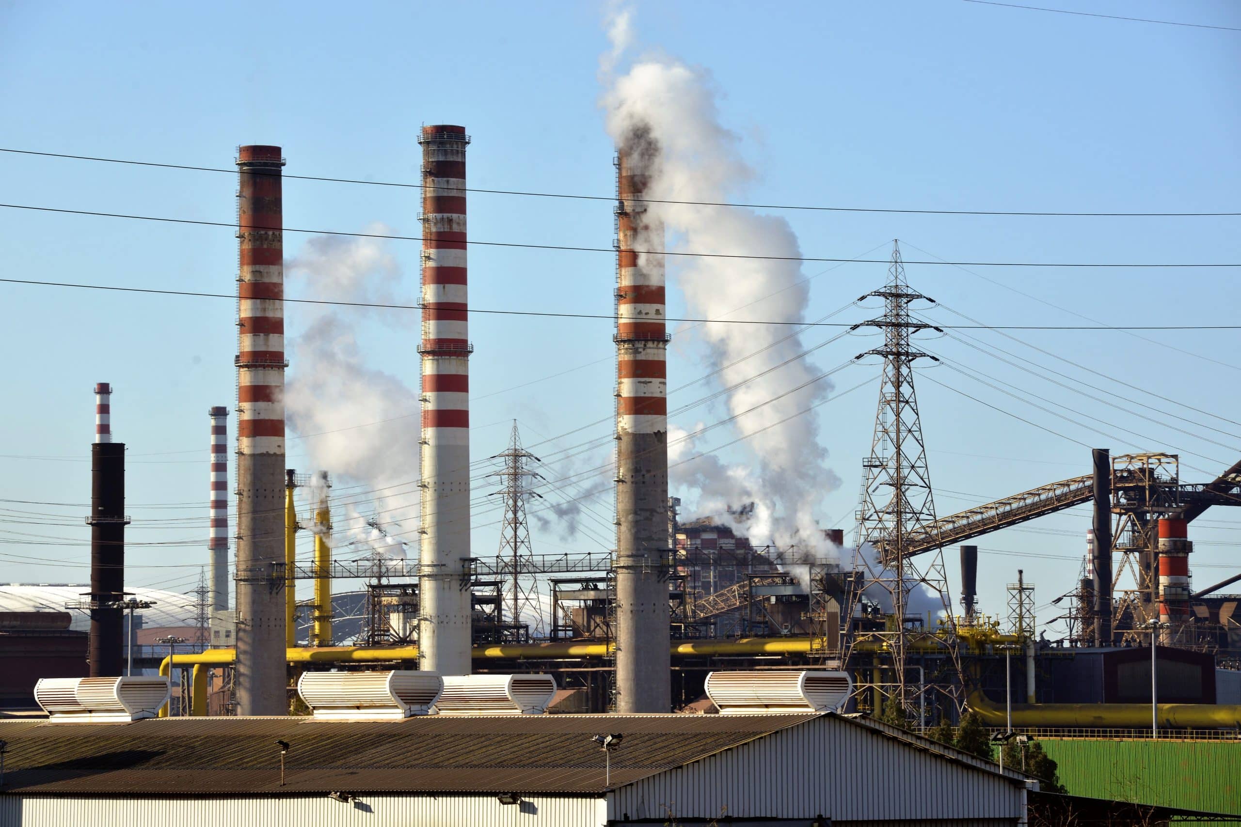 Ex Ilva, Corte d’appello Milano: entro 90 giorni riduzione emissioni, altrimenti stop all’area a caldo