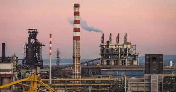 Ilva, finite le materie prime: si spegne l'ultimo altoforno. Entro il 20 settembre l'ultima colata