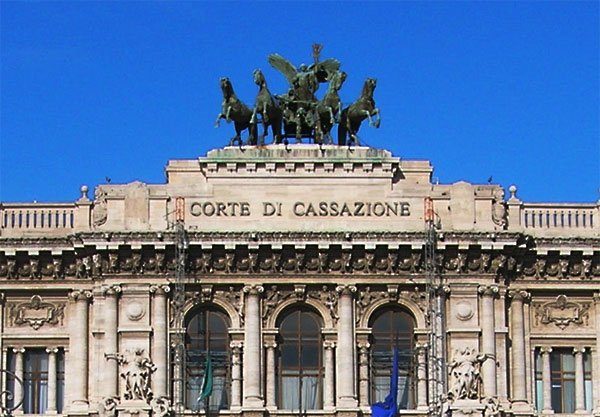 STOP ALL'AREA A CALDO ILVA, LE REAZIONI