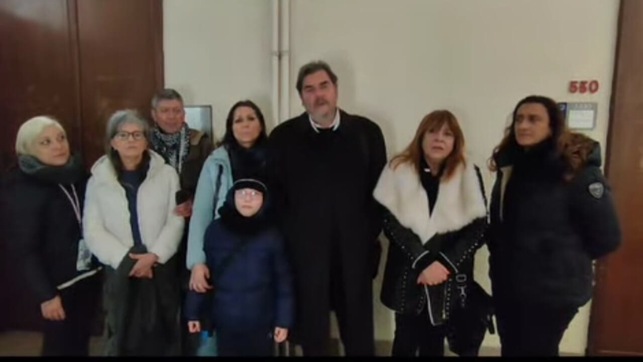 Ex Ilva, dopo lo stop all'area a caldo le reazioni: «Ora si pensi al futuro di Taranto»